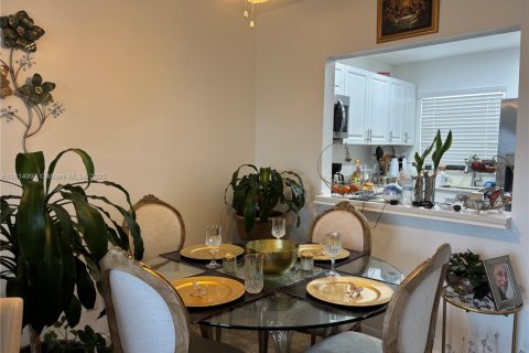 Condo in Sunrise, Florida, 1 bedroom  № 1766709 - photo 6
