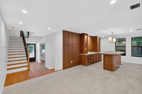 Villa ou maison à vendre à Miami, Floride: 4 chambres № 1946289 - photo 23