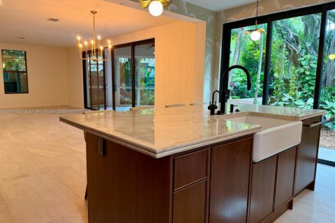 Villa ou maison à vendre à Miami, Floride: 4 chambres № 1946289 - photo 5