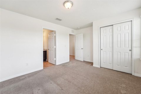 House in Riverview, Florida 5 bedrooms, 230.4 sq.m. № 1558033 - photo 8