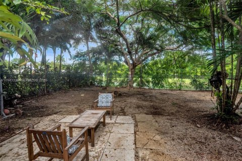 Touwnhouse à louer à South Miami, Floride: 3 chambres, 320.51 m2 № 1999572 - photo 26