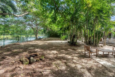 Touwnhouse à louer à South Miami, Floride: 3 chambres, 320.51 m2 № 1999572 - photo 27