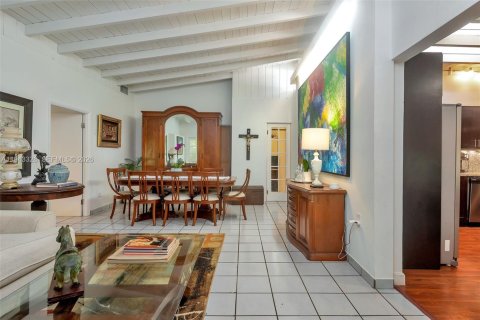 Touwnhouse à louer à South Miami, Floride: 3 chambres, 320.51 m2 № 1999572 - photo 5