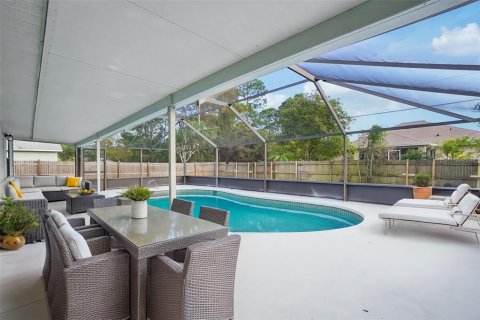 House in Palm Bay, Florida 3 bedrooms, 121.98 sq.m. № 1543797 - photo 22