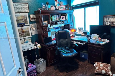 Villa ou maison à vendre à Miami Gardens, Floride: 4 chambres, 179.49 m2 № 2034399 - photo 7