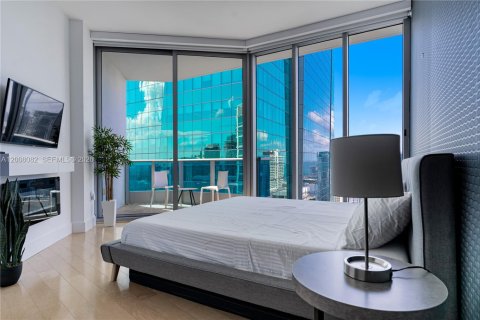 Condominio en alquiler en Miami, Florida, 3 dormitorios, 228.26 m2 № 2145660 - foto 14