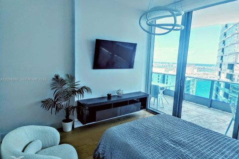 Condominio en alquiler en Miami, Florida, 3 dormitorios, 228.26 m2 № 2145660 - foto 22