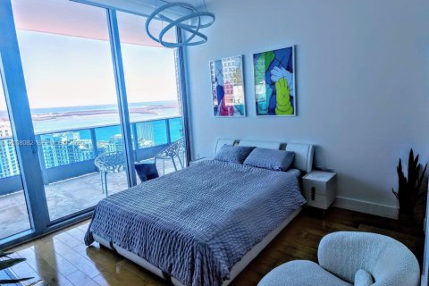 Condominio en alquiler en Miami, Florida, 3 dormitorios, 228.26 m2 № 2145660 - foto 30