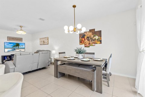 Casa en venta en Lauderhill, Florida, 3 dormitorios, 164.25 m2 № 2087847 - foto 10