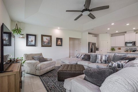 House in Vero Beach, Florida 4 bedrooms, 257.34 sq.m. № 2352149 - photo 25