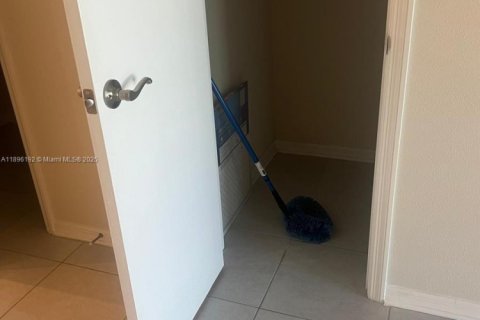 Adosado en venta en Riverview, Florida, 2 dormitorios № 1948444 - foto 25