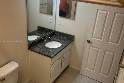 Adosado en venta en Riverview, Florida, 2 dormitorios № 1948444 - foto 16