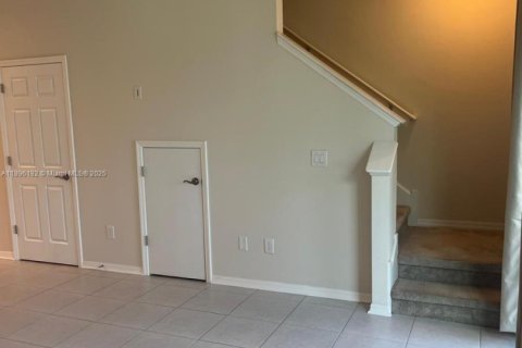 Adosado en venta en Riverview, Florida, 2 dormitorios № 1948444 - foto 9