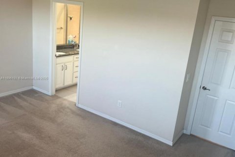 Adosado en venta en Riverview, Florida, 2 dormitorios № 1948444 - foto 12