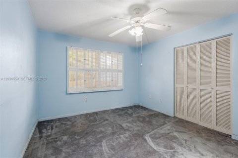 Купить кондоминиум в Майами, Флорида 2 спальни, 107.4м2, № 2084464 - фото 25