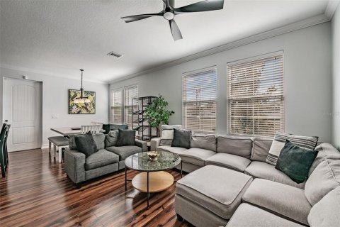 Townhouse in Tampa, Florida 3 bedrooms, 154.78 sq.m. № 2100244 - photo 10
