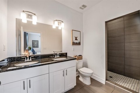 Townhouse in Tampa, Florida 3 bedrooms, 154.78 sq.m. № 2100244 - photo 16
