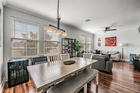 Townhouse in Tampa, Florida 3 bedrooms, 154.78 sq.m. № 2100244 - photo 9