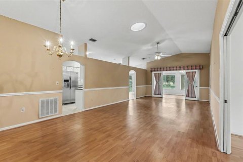 Villa ou maison à vendre à Lakeland, Floride: 2 chambres, 168.34 m2 № 2318772 - photo 9