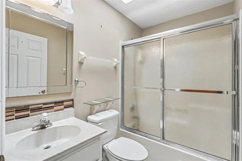 Villa ou maison à vendre à Lakeland, Floride: 2 chambres, 168.34 m2 № 2318772 - photo 27