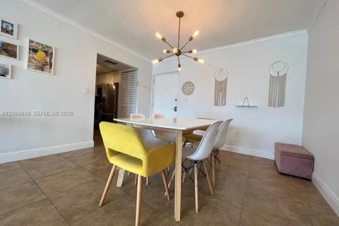 Copropriété à louer à North Miami Beach, Floride: 1 chambre, 66.15 m2 № 2399705 - photo 6