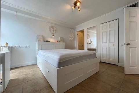 Copropriété à louer à North Miami Beach, Floride: 1 chambre, 66.15 m2 № 2399705 - photo 14