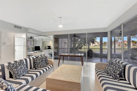 Copropriété à louer à Boca Raton, Floride: 2 chambres, 142.7 m2 № 1965273 - photo 6