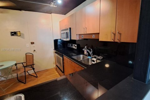 Copropriété à vendre à Hallandale Beach, Floride: 1 chambre, 80.64 m2 № 2089842 - photo 21