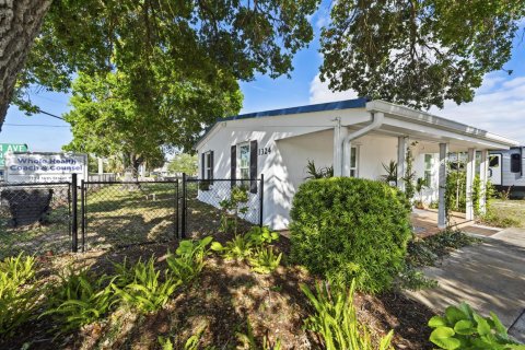 Propiedad comercial en venta en Vero Beach, Florida № 2245632 - foto 3