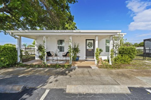 Immobilier commercial à Vero Beach, Floride № 2245632
