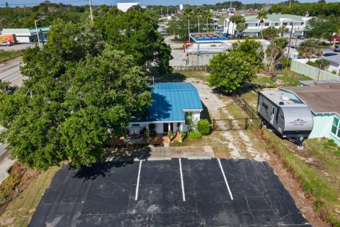 Propiedad comercial en venta en Vero Beach, Florida № 2245632 - foto 22