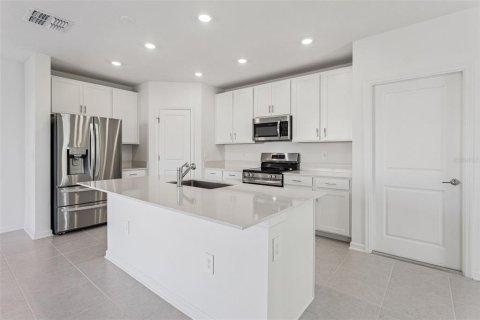 Villa ou maison à vendre à Clermont, Floride: 4 chambres, 174.56 m2 № 2139509 - photo 5