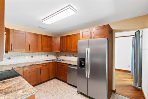 Villa ou maison à vendre à Apopka, Floride: 4 chambres, 163.32 m2 № 2122747 - photo 8