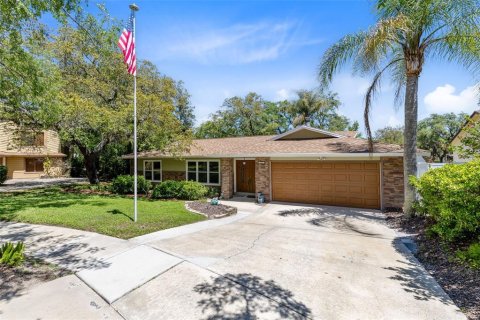 Villa ou maison à vendre à Apopka, Floride: 4 chambres, 163.32 m2 № 2122747 - photo 2