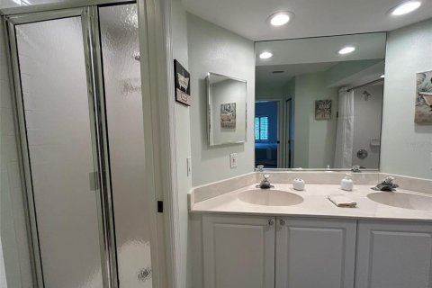 House in Bradenton, Florida 2 bedrooms, 103.77 sq.m. № 2213989 - photo 25