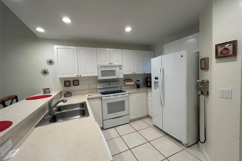House in Bradenton, Florida 2 bedrooms, 103.77 sq.m. № 2213989 - photo 3