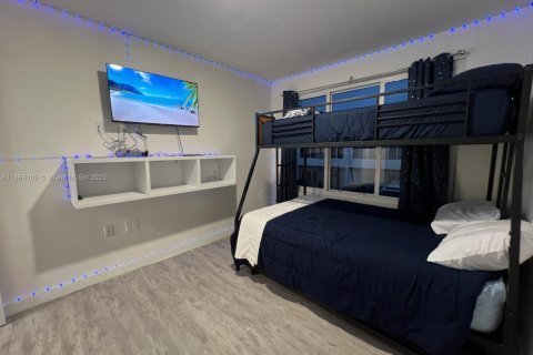 Снять в аренду таунхаус в Хомстед, Флорида 3 спальни, 133.22м2, № 1957891 - фото 12