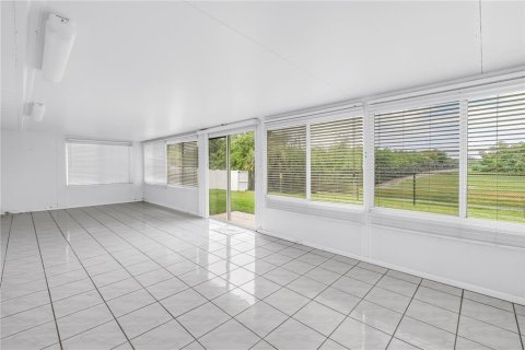 Casa en venta en Saint Petersburg, Florida, 3 dormitorios, 110.55 m2 № 2199473 - foto 27