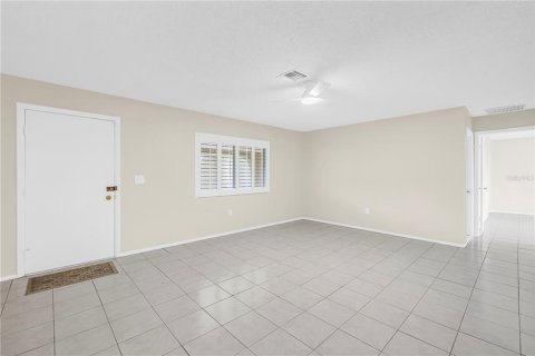 Casa en venta en Saint Petersburg, Florida, 3 dormitorios, 110.55 m2 № 2199473 - foto 11