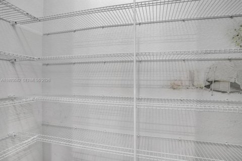 Touwnhouse à vendre à Hollywood, Floride: 3 chambres № 2022078 - photo 18