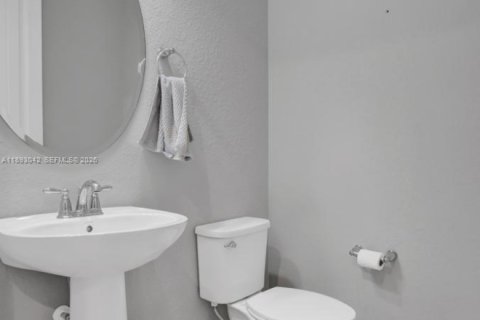 Touwnhouse à vendre à Hollywood, Floride: 3 chambres № 2022078 - photo 7