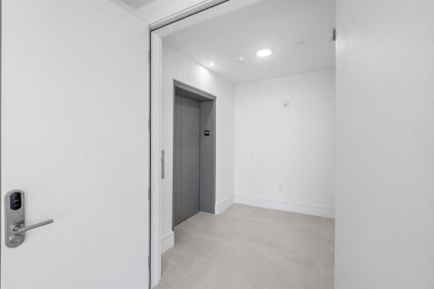 Купить кондоминиум в Лейк-Парк, Флорида 9 комнат, 292.55м2, № 2083966 - фото 10
