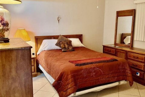 Copropriété à vendre à Pompano Beach, Floride: 2 chambres, 92.9 m2 № 1921382 - photo 19