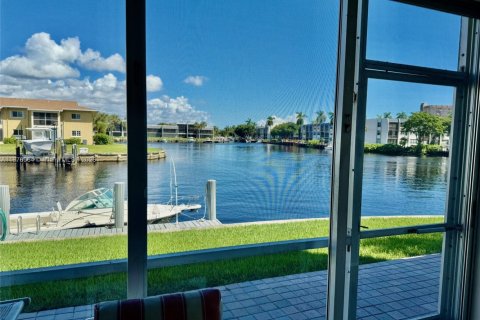 Copropriété à vendre à Pompano Beach, Floride: 2 chambres, 92.9 m2 № 1921382 - photo 25