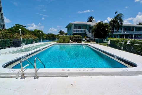 Copropriété à vendre à Pompano Beach, Floride: 2 chambres, 92.9 m2 № 1921382 - photo 6