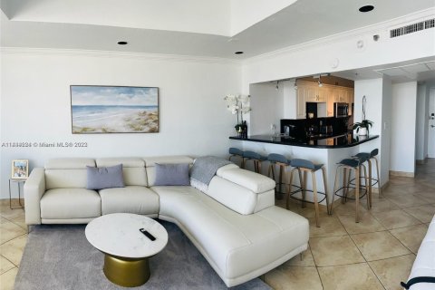 Condominio en alquiler en Miami Beach, Florida, 49.24 m2 № 1753410 - foto 9