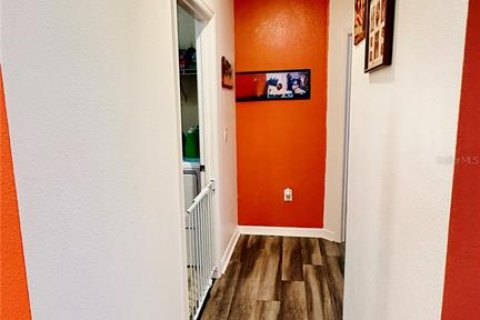 Casa en venta en Weeki Wachee, Florida, 4 dormitorios, 185.53 m2 № 1829703 - foto 24