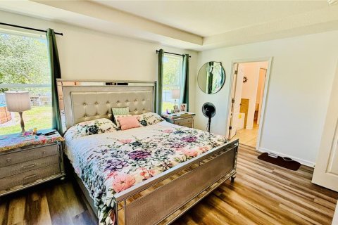 Casa en venta en Weeki Wachee, Florida, 4 dormitorios, 185.53 m2 № 1829703 - foto 15