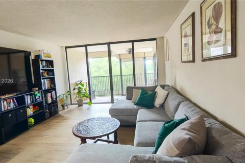 Condo in Hollywood, Florida, 2 bedrooms  № 2043132 - photo 2