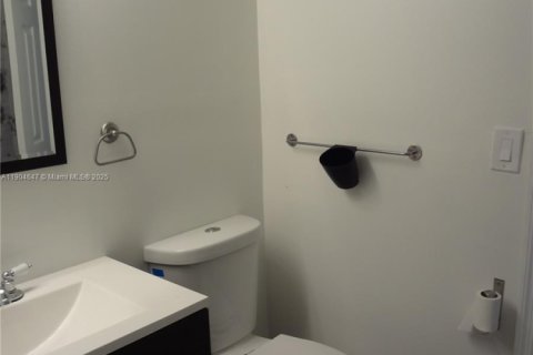 Condominio en alquiler en Plantation, Florida, 1 dormitorio, 74.88 m2 № 1956068 - foto 14